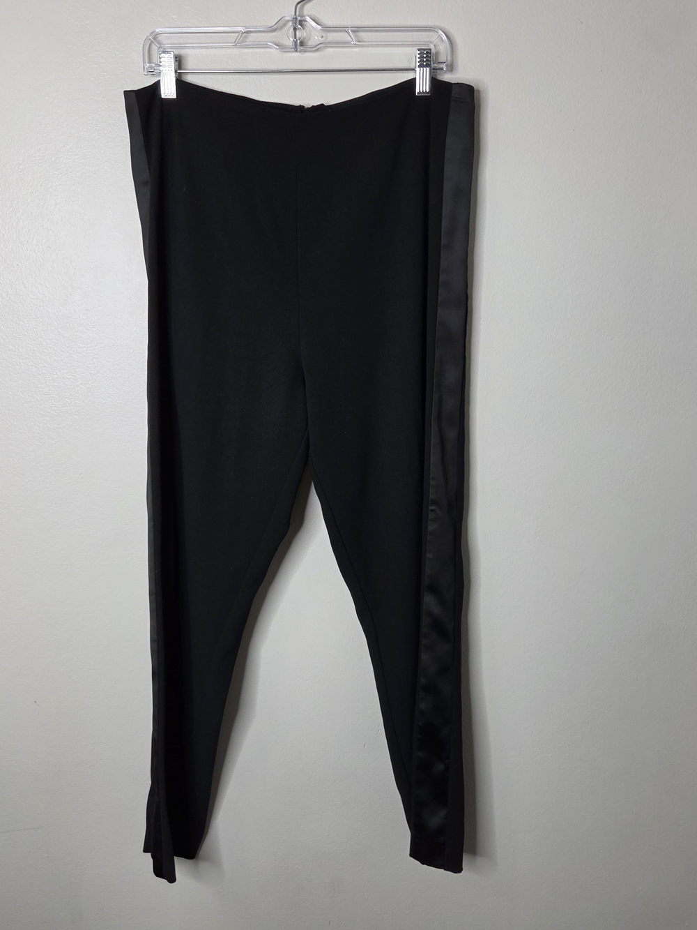 Belle Badgley Mischka Satin Stripe Tapered Hem Dress Pants